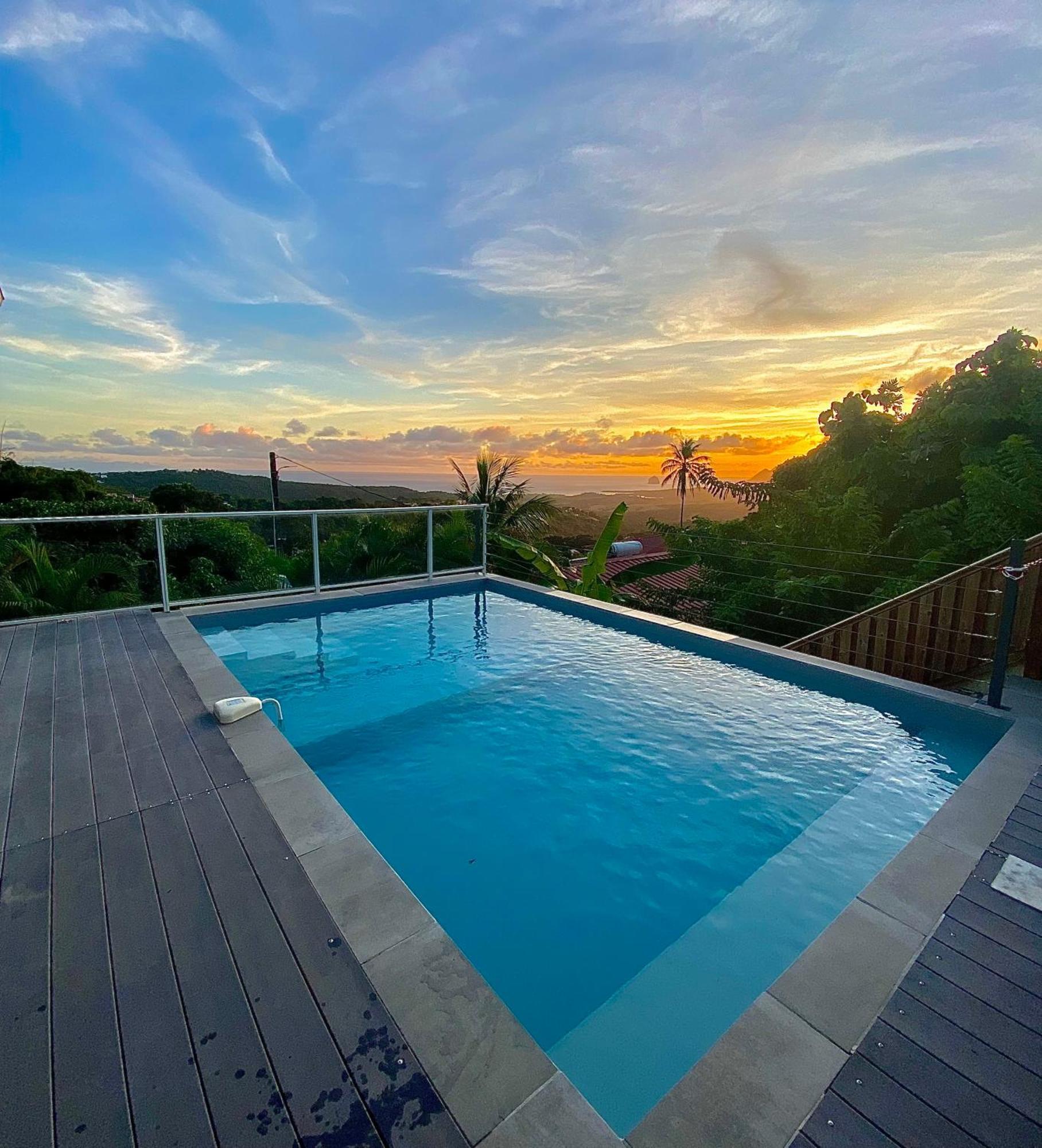 Les Villas Pameyaque 2 F2 Avec 1 Piscine Et 1 F3 Avec 1 Piscine, Superbe Vue Sur La Mer Riviere-Salee Exterior photo