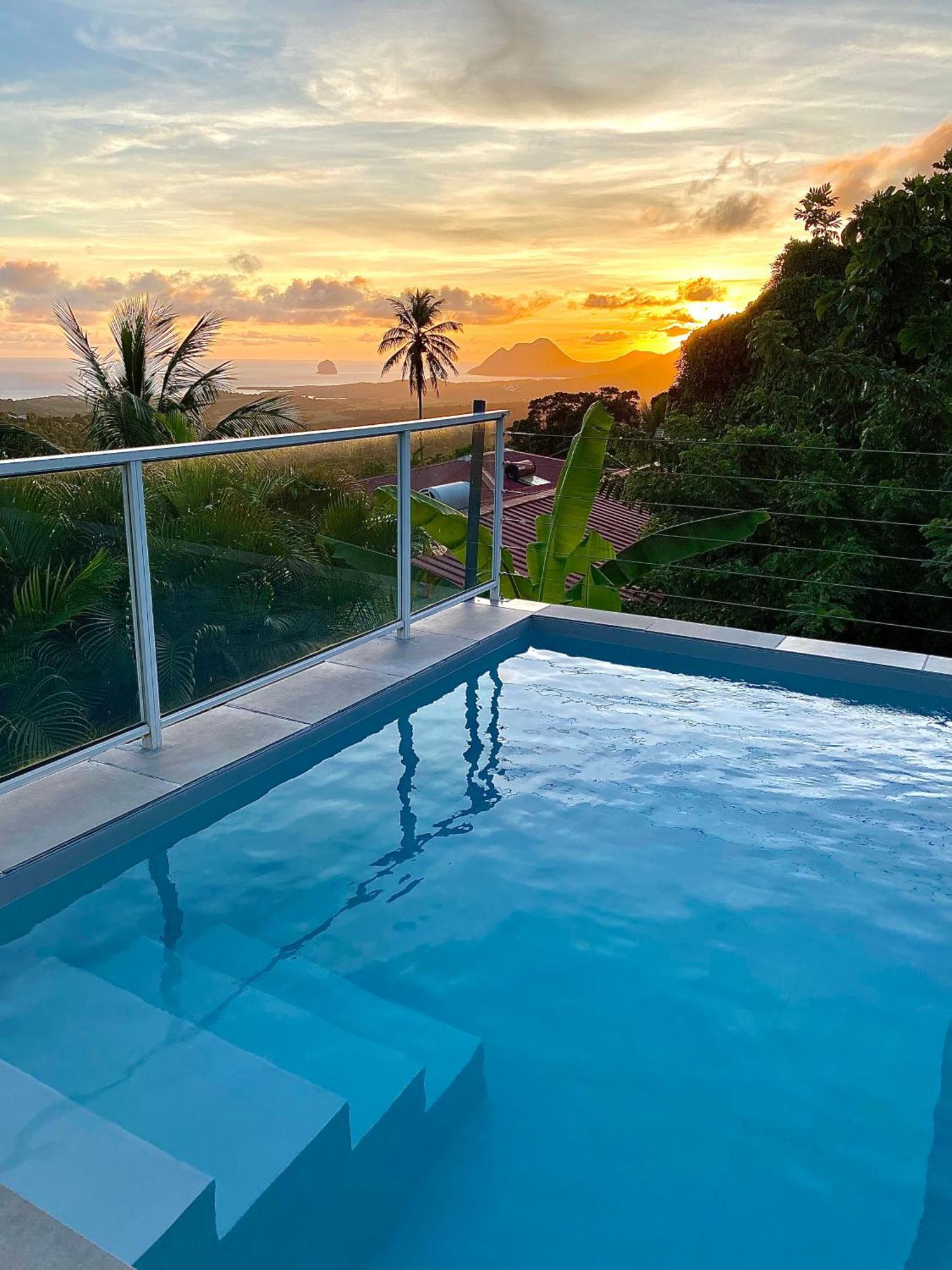 Les Villas Pameyaque 2 F2 Avec 1 Piscine Et 1 F3 Avec 1 Piscine, Superbe Vue Sur La Mer Riviere-Salee Exterior photo